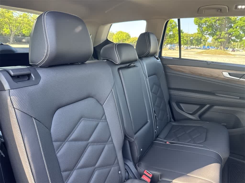2025 Volkswagen Atlas SE 26