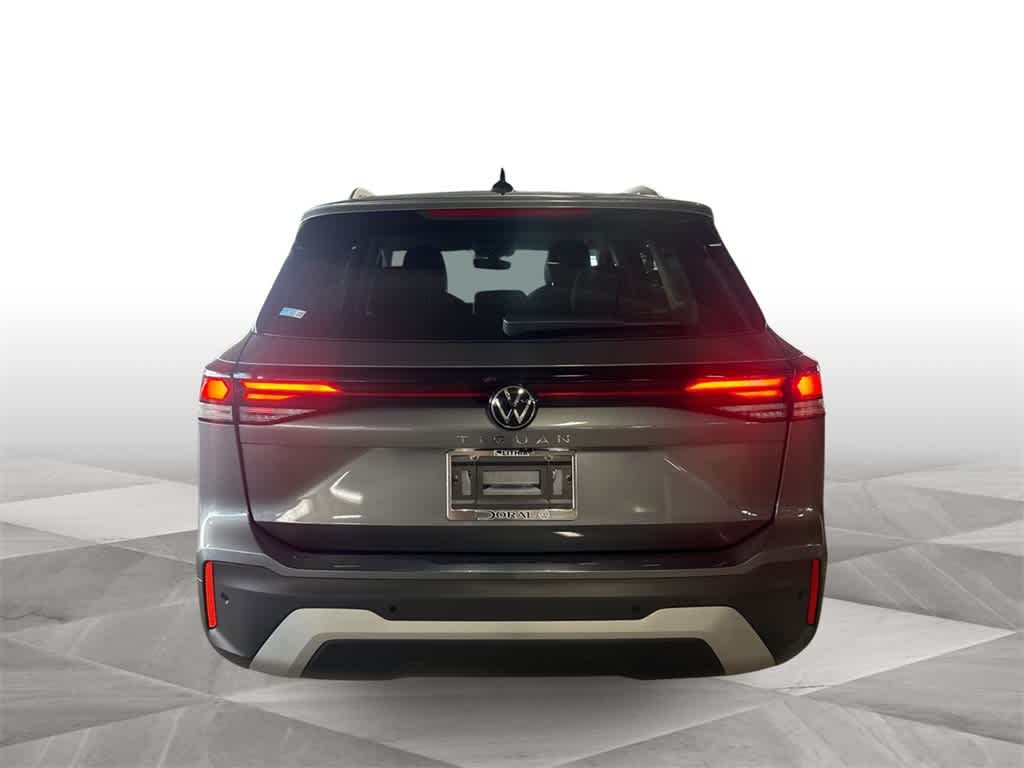 Thumbnail: 2025 Volkswagen Tiguan - 7