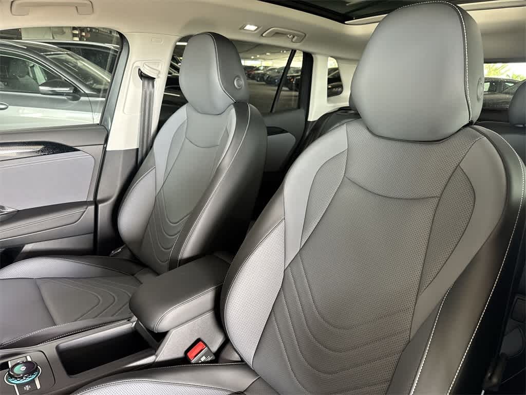 Thumbnail: 2026 Volkswagen Tiguan - 14