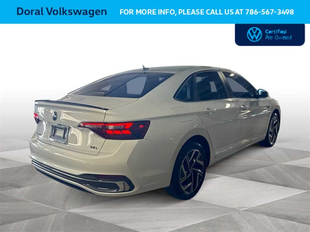 Thumbnail: 2024 Volkswagen Jetta - 8