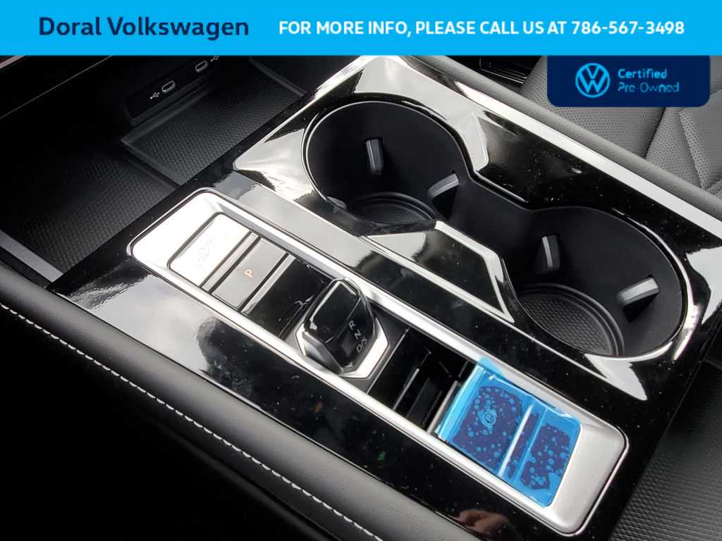 Thumbnail: 2024 Volkswagen Atlas - 25