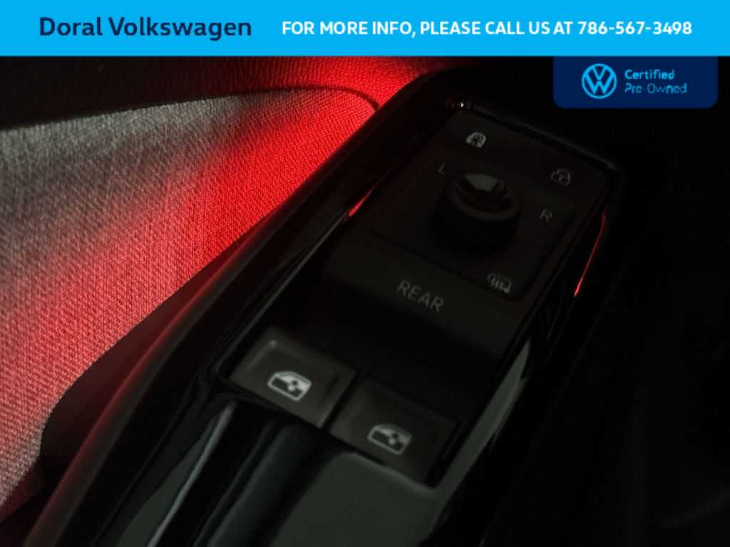 Thumbnail: 2023 Volkswagen ID.4 - 16