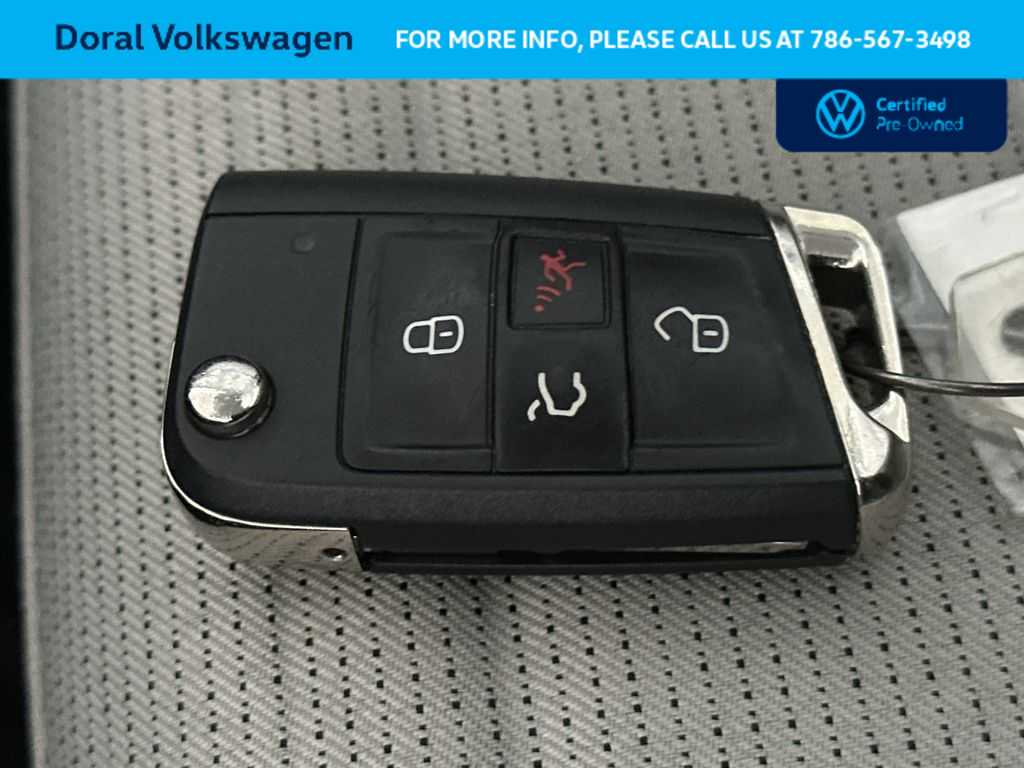 Thumbnail: 2023 Volkswagen Tiguan - 28