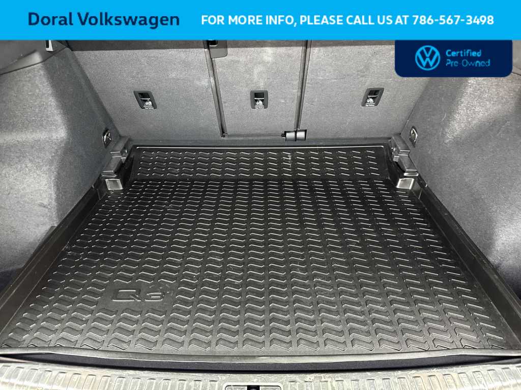 Thumbnail: 2023 Audi Q3 - 25