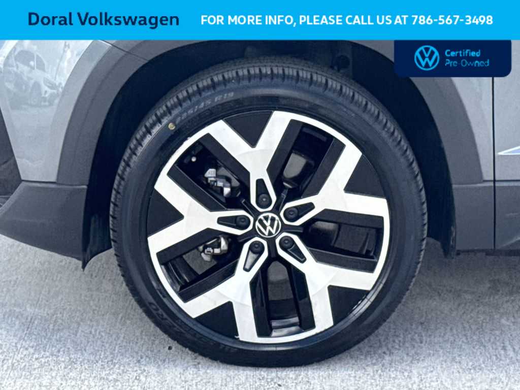 Thumbnail: 2023 Volkswagen Taos - 11