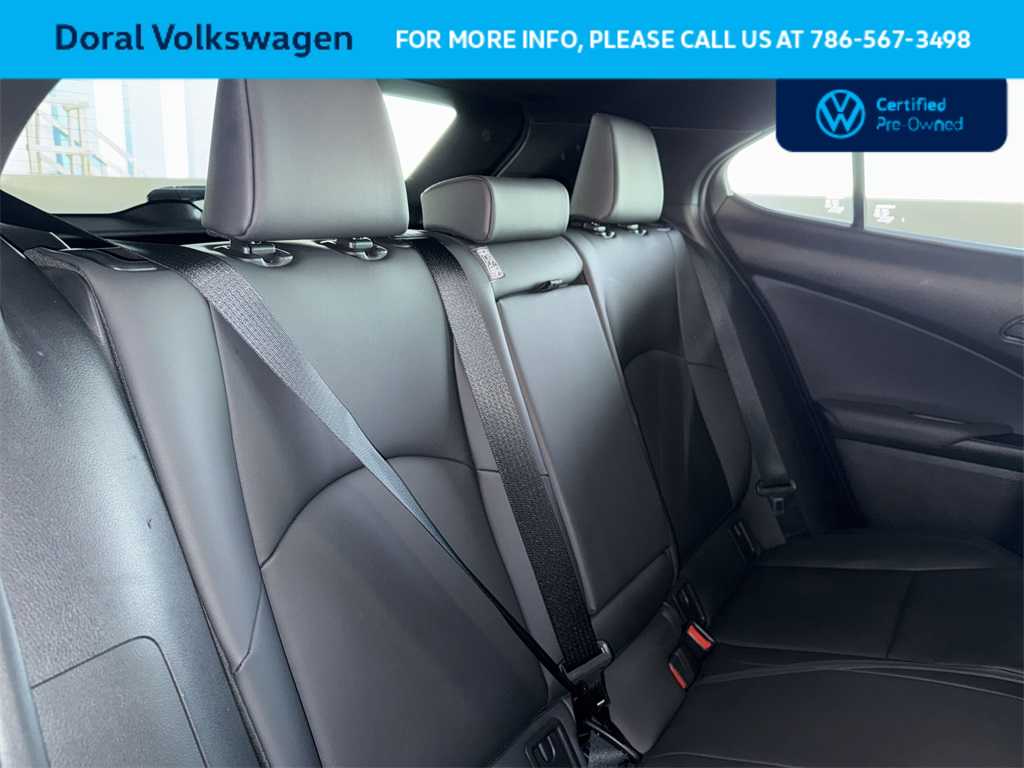 Thumbnail: 2024 Lexus UX - 26