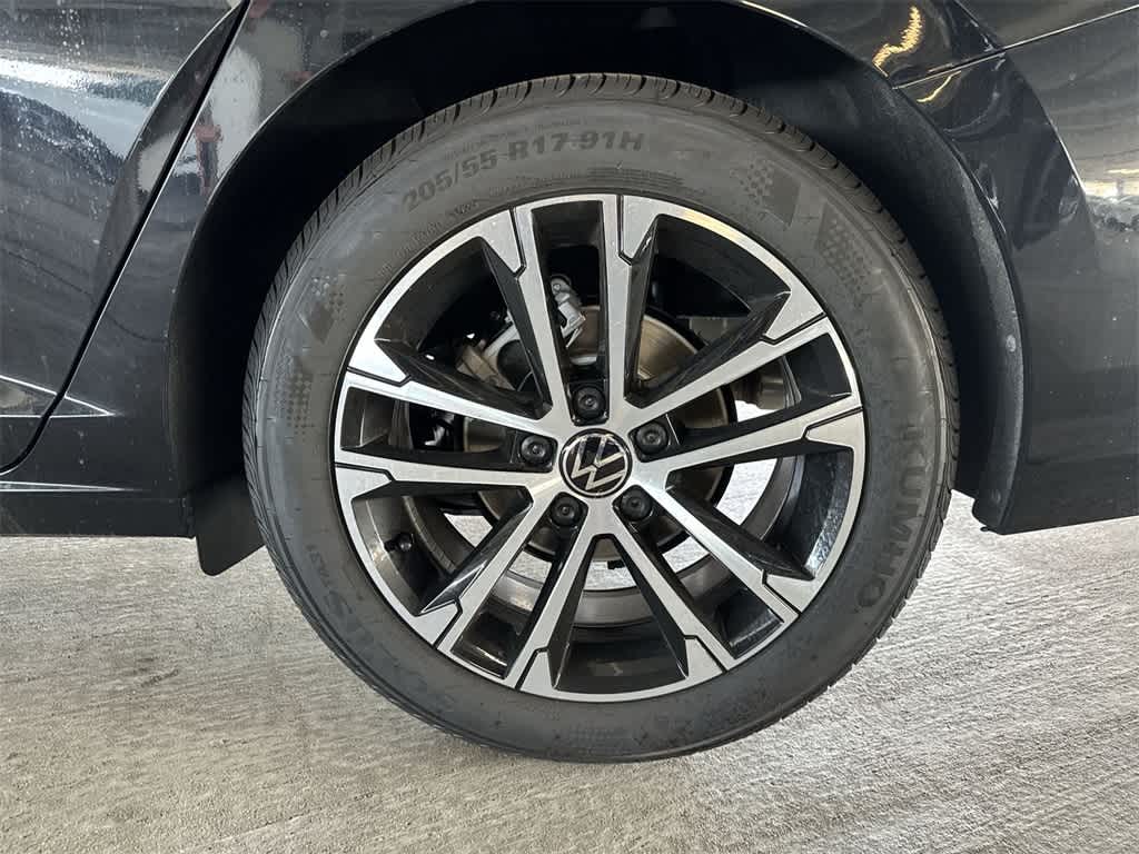 Thumbnail: 2026 Volkswagen Jetta - 10