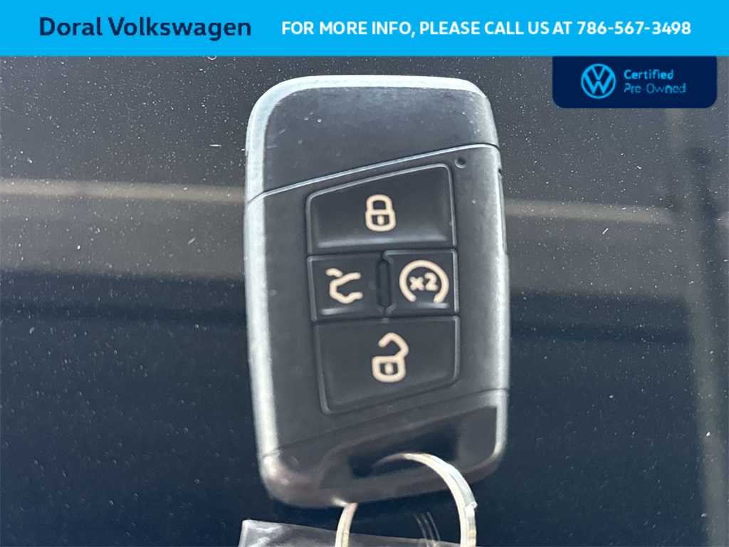 Thumbnail: 2023 Volkswagen Jetta - 28