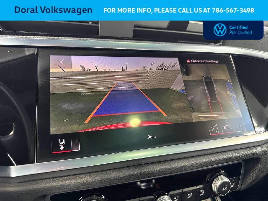 Thumbnail: 2023 Audi Q3 - 19