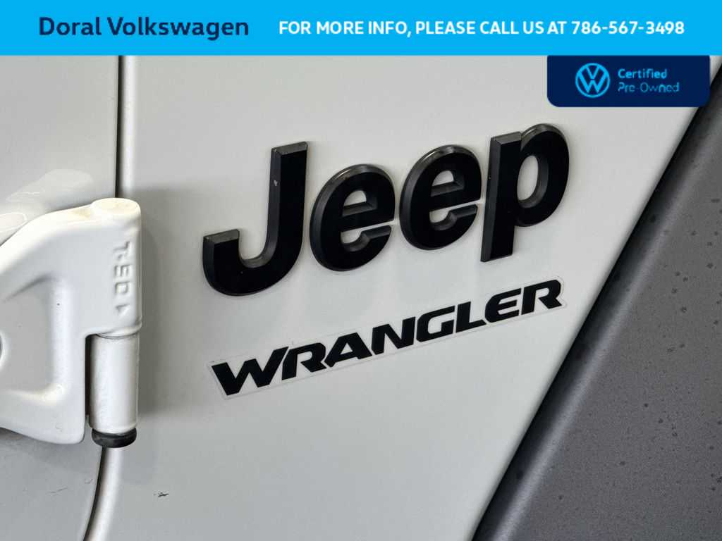 Thumbnail: 2022 Jeep Wrangler - 10