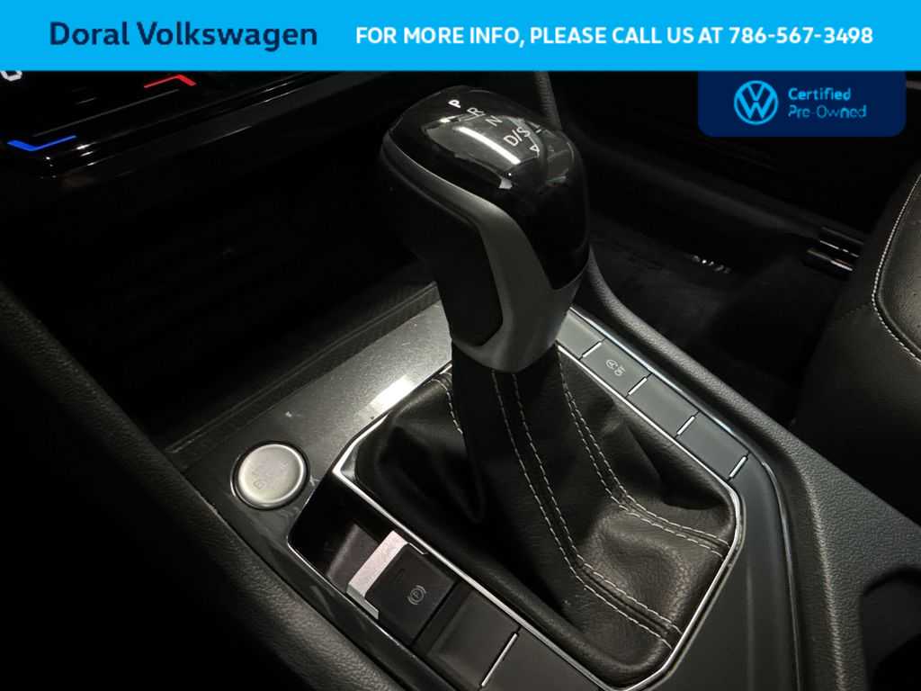 Thumbnail: 2023 Volkswagen Tiguan - 21