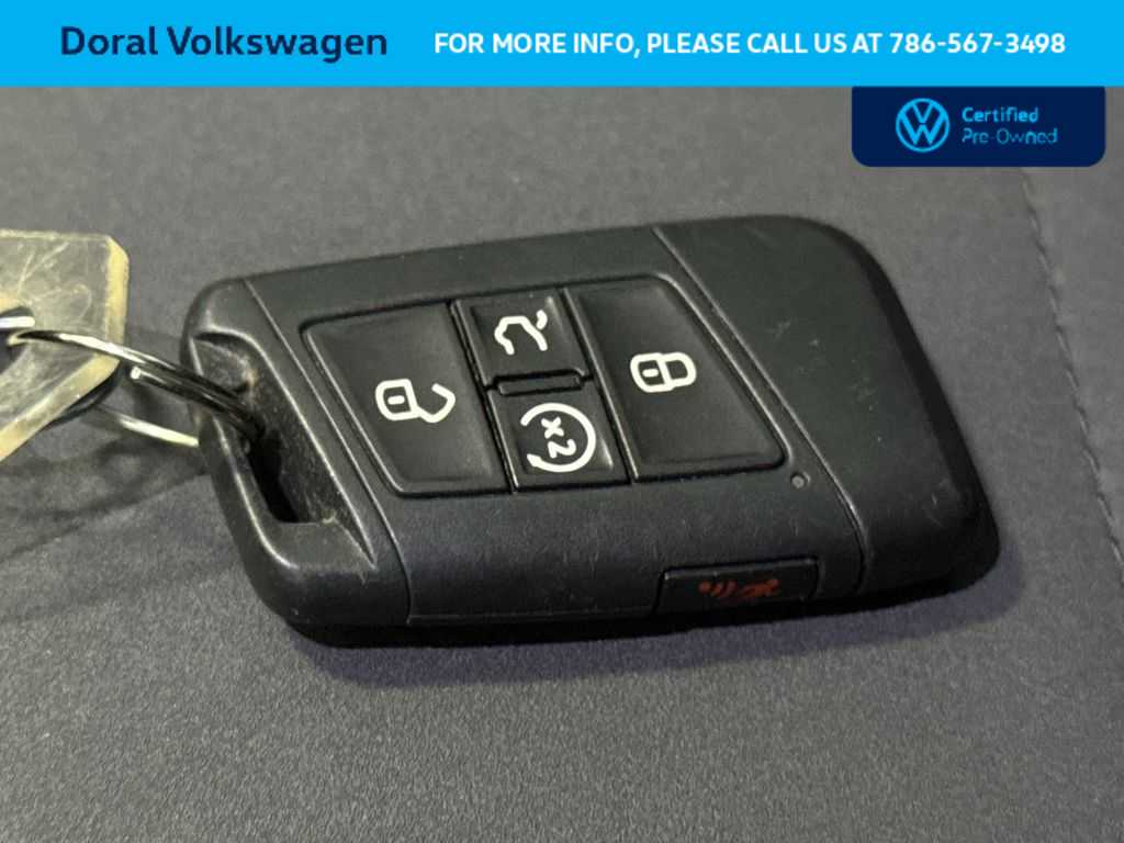Thumbnail: 2023 Volkswagen Taos - 28