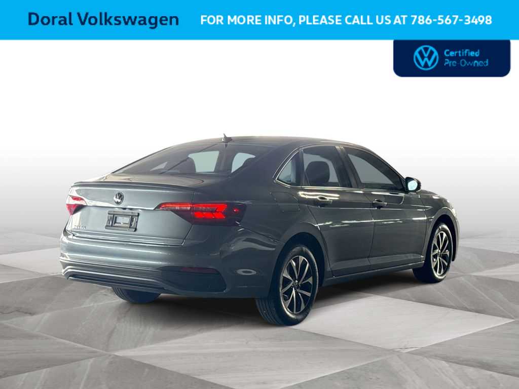 Thumbnail: 2024 Volkswagen Jetta - 8
