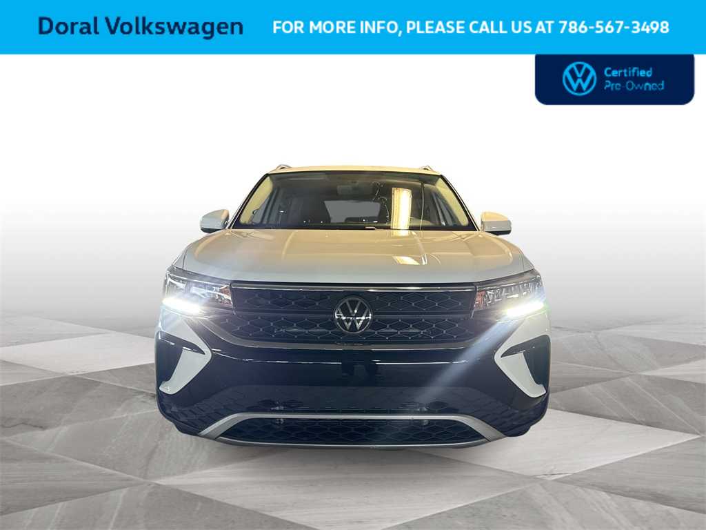 Thumbnail: 2022 Volkswagen Taos - 3