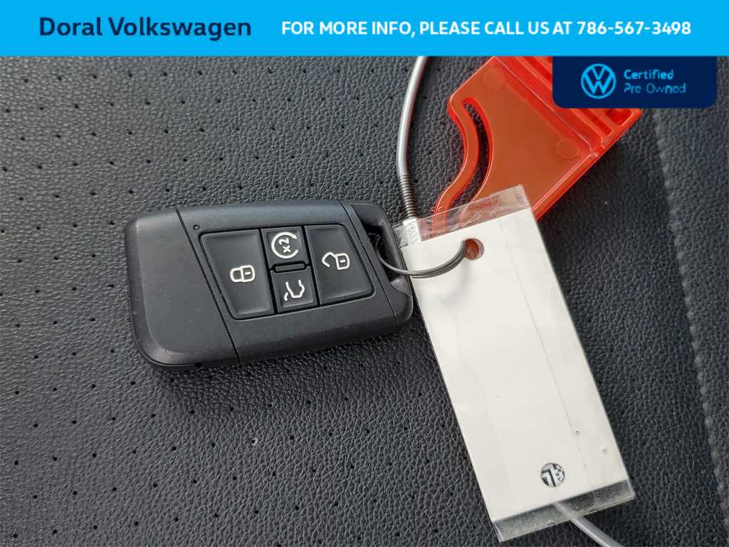 Thumbnail: 2021 Volkswagen Tiguan - 34