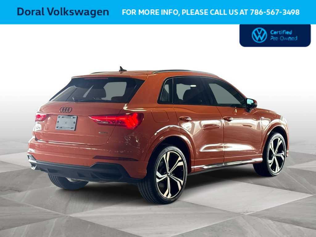 Thumbnail: 2024 Audi Q3 - 8