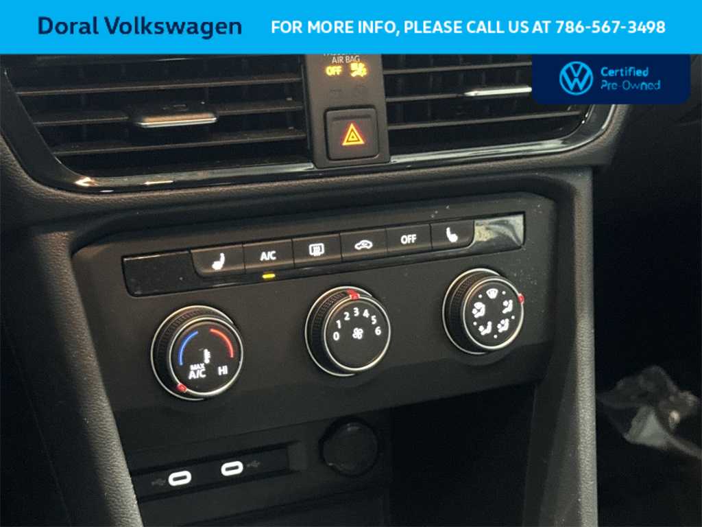 Thumbnail: 2022 Volkswagen Taos - 20