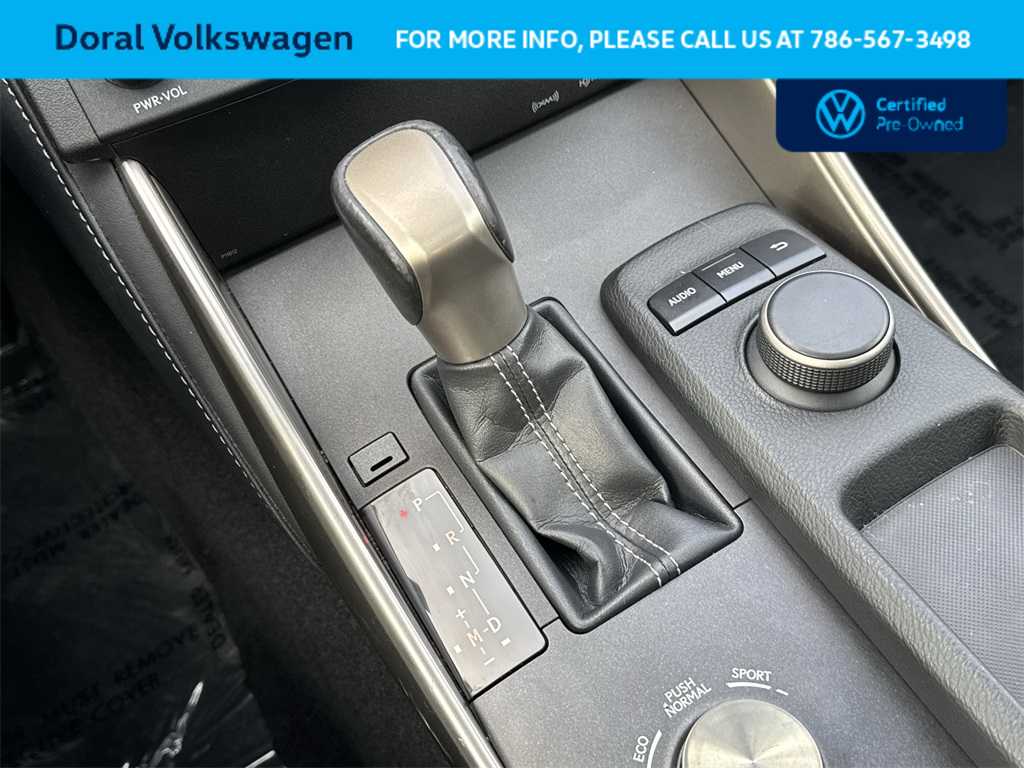 Thumbnail: 2016 Lexus IS - 21