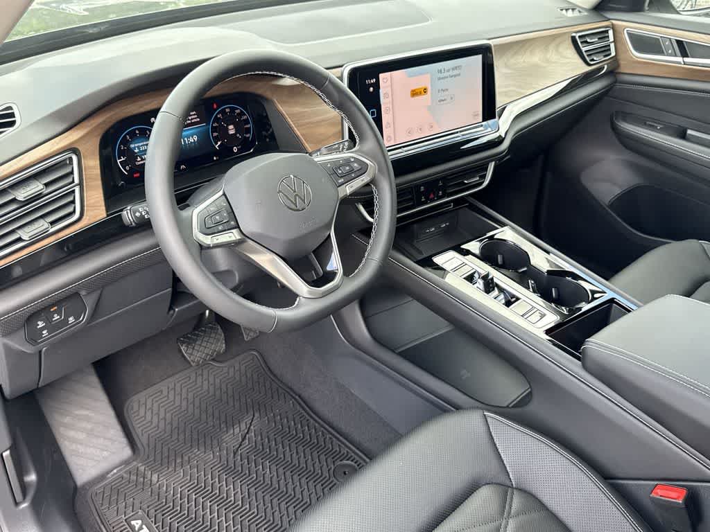 Thumbnail: 2026 Volkswagen Atlas - 13