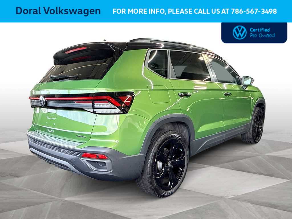 Thumbnail: 2025 Volkswagen Taos - 8