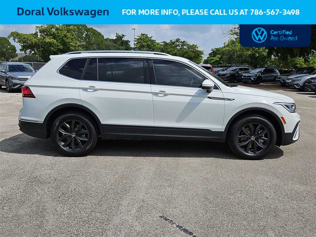 Thumbnail: 2024 Volkswagen Tiguan - 12