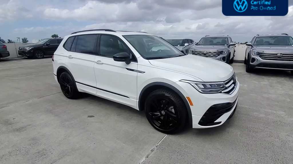 Thumbnail: 2024 Volkswagen Tiguan - 2
