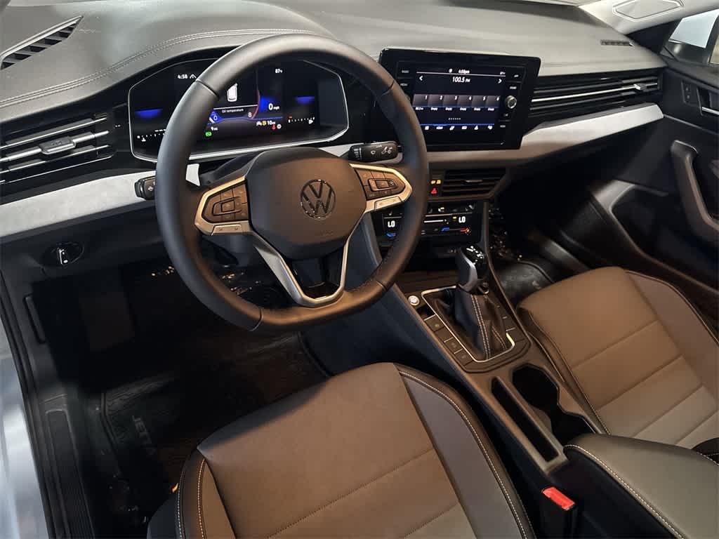 Thumbnail: 2025 Volkswagen Jetta - 12