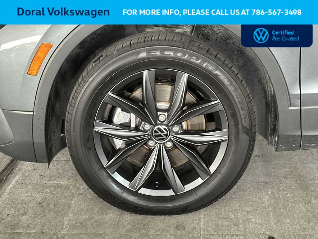 Thumbnail: 2023 Volkswagen Tiguan - 11