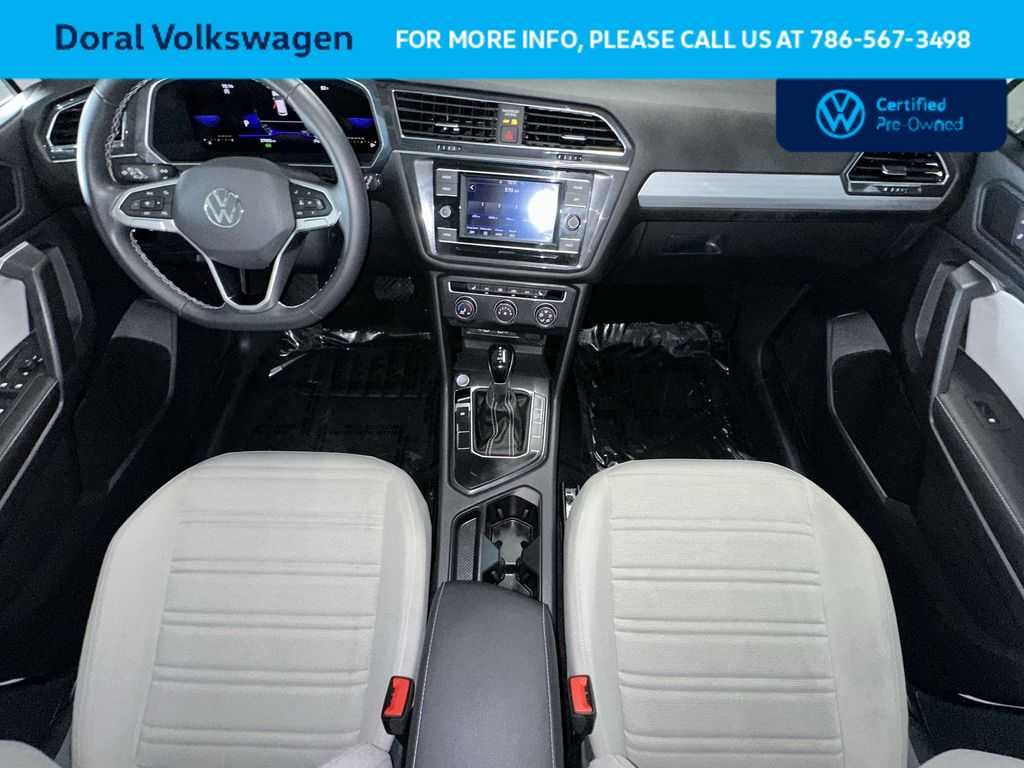 Thumbnail: 2023 Volkswagen Tiguan - 24