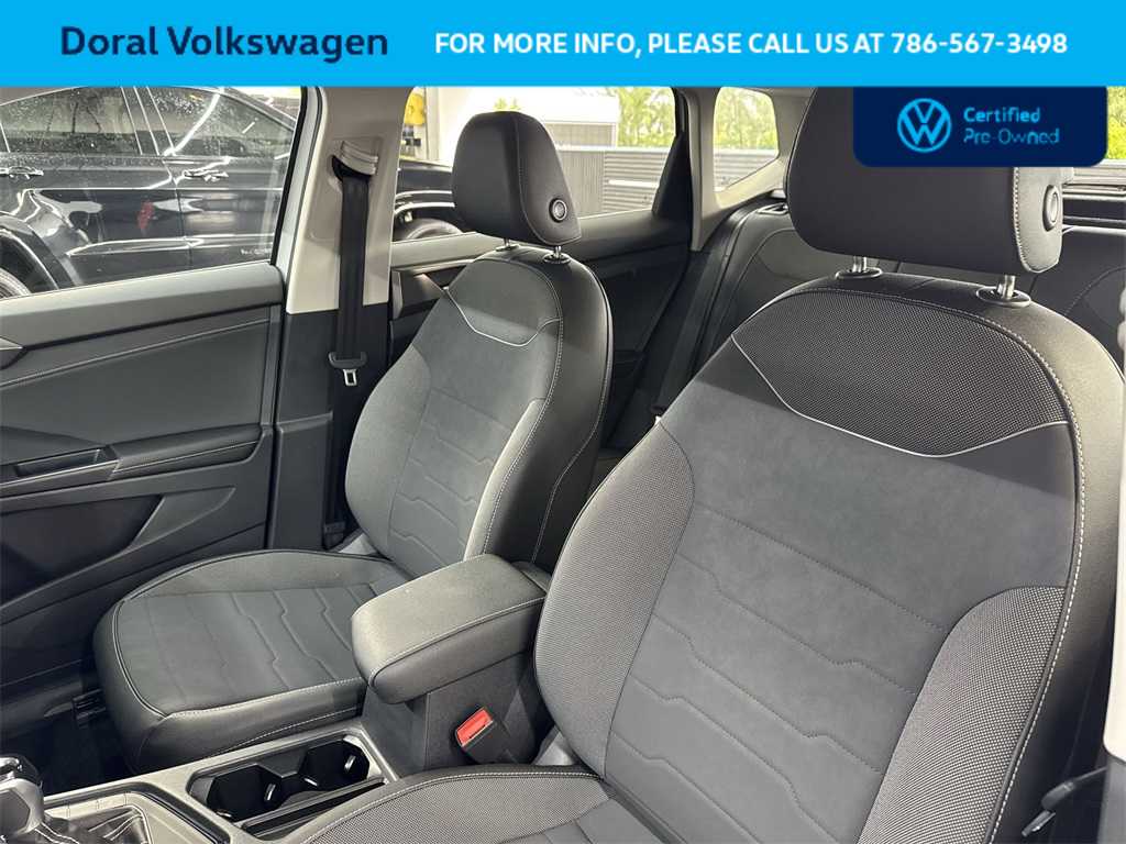 Thumbnail: 2025 Volkswagen Taos - 14