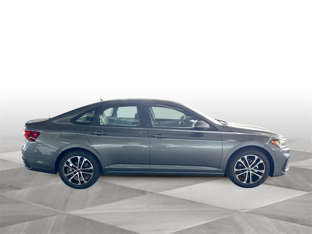 Thumbnail: 2026 Volkswagen Jetta - 9