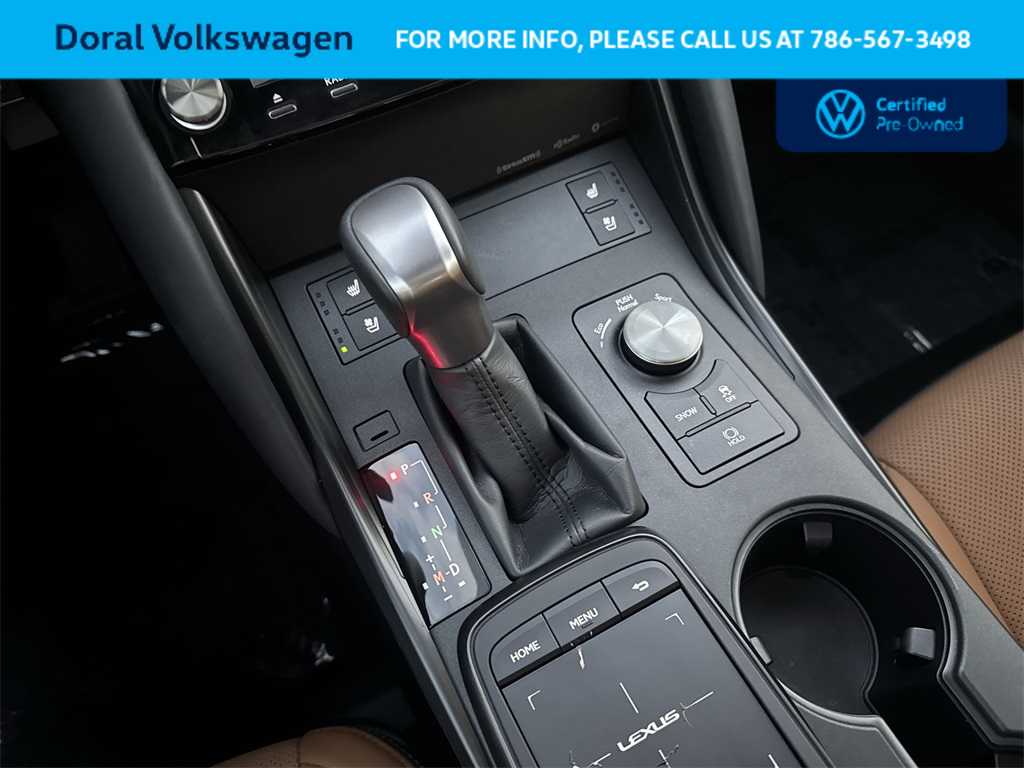 Thumbnail: 2024 Lexus IS - 21