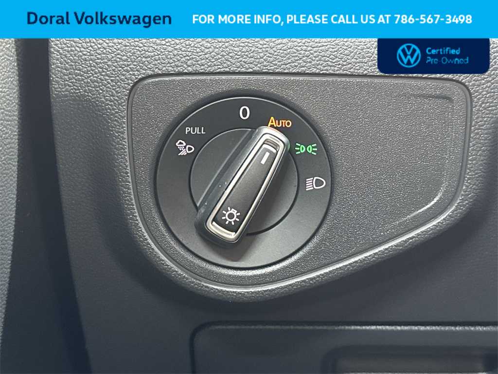 Thumbnail: 2022 Volkswagen Atlas - 17