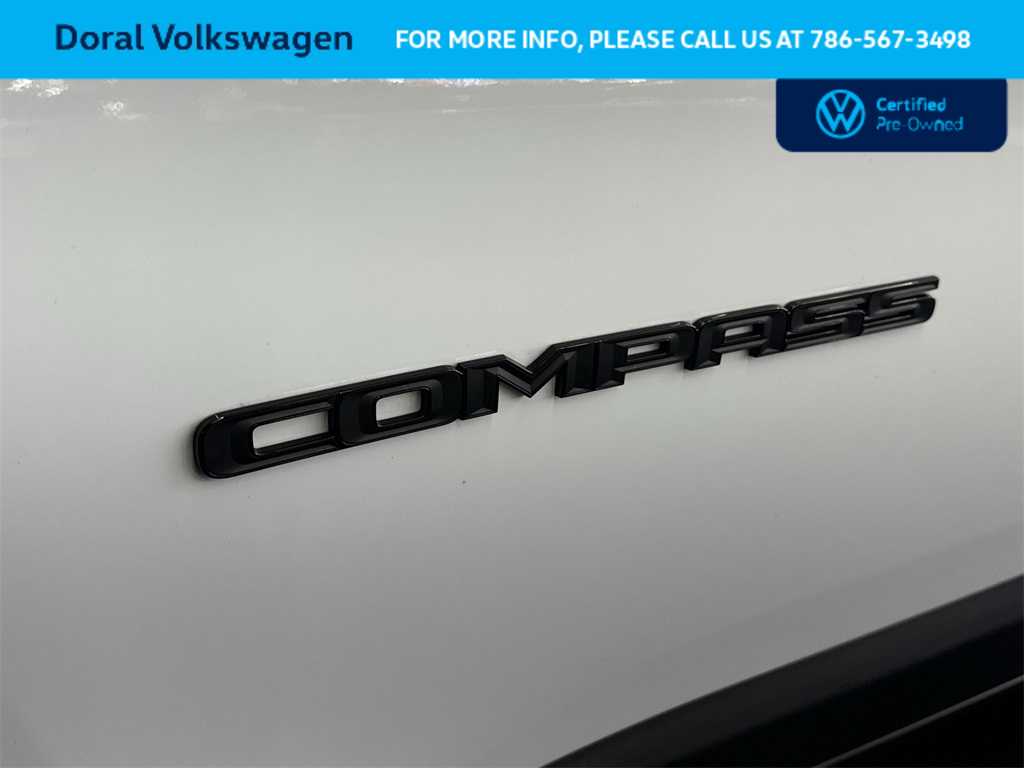 Thumbnail: 2022 Jeep Compass - 11