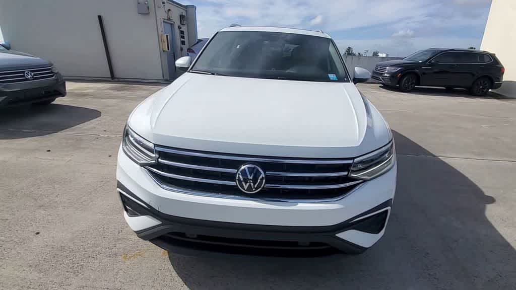 Thumbnail: 2024 Volkswagen Tiguan - 3