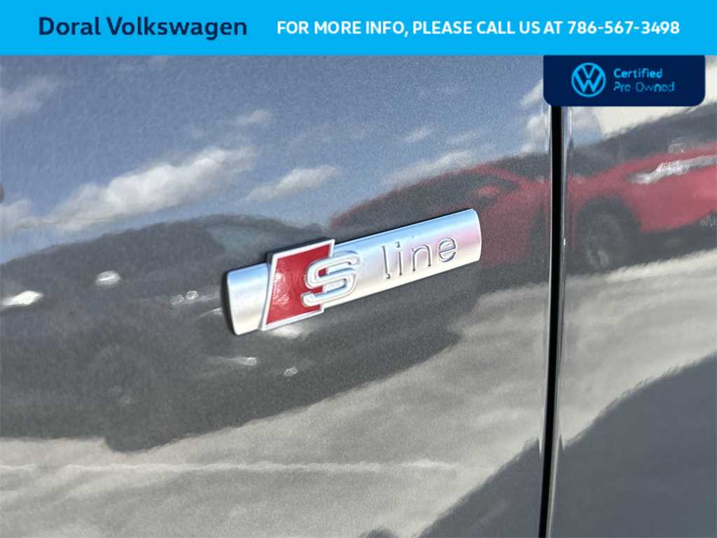 Thumbnail: 2021 Audi Q3 - 10