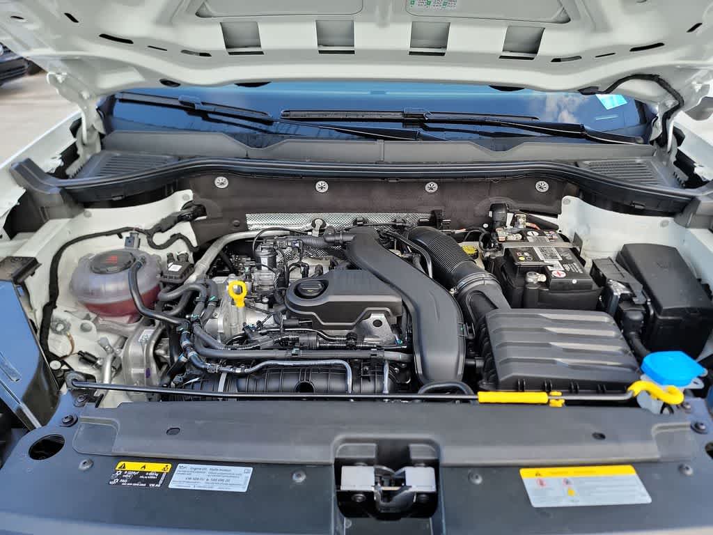 Thumbnail: 2023 Volkswagen Taos - 18
