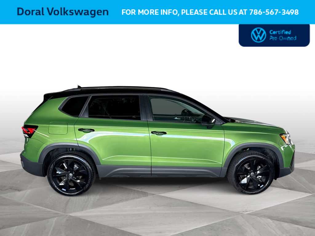 Thumbnail: 2025 Volkswagen Taos - 9