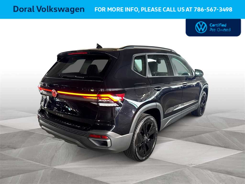 Thumbnail: 2025 Volkswagen Taos - 8