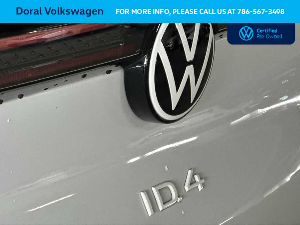 Thumbnail: 2022 Volkswagen ID.4 - 10