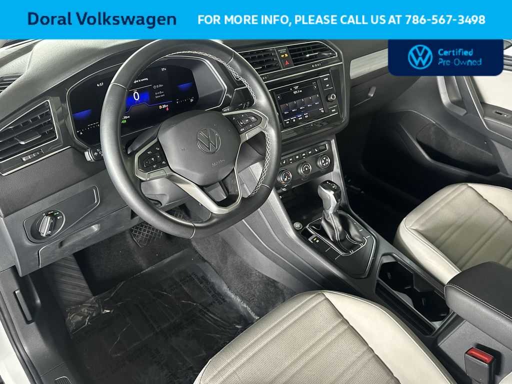Thumbnail: 2023 Volkswagen Tiguan - 13