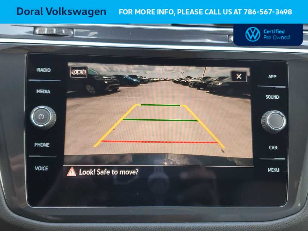 Thumbnail: 2023 Volkswagen Tiguan - 24