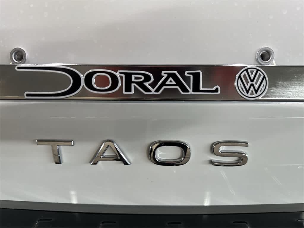 Thumbnail: 2025 Volkswagen Taos - 11