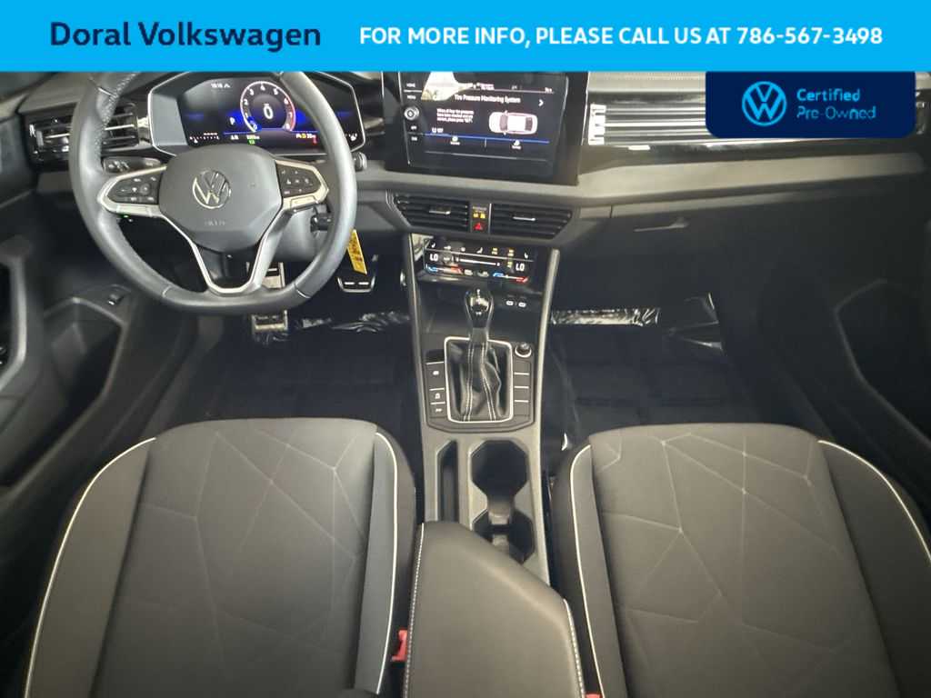 Thumbnail: 2025 Volkswagen Jetta - 24