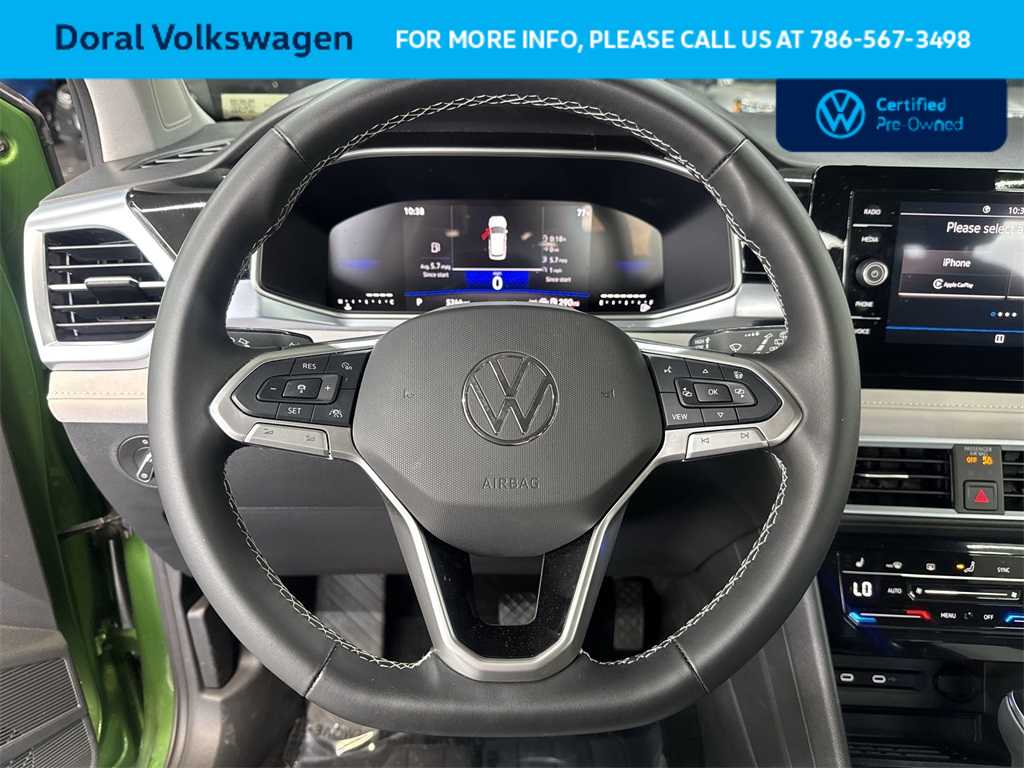 Thumbnail: 2025 Volkswagen Taos - 15