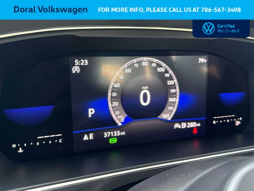 Thumbnail: 2023 Volkswagen Tiguan - 16