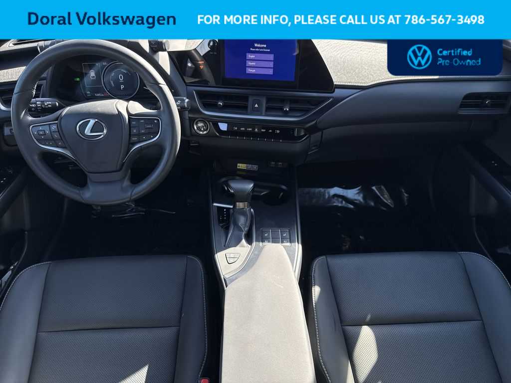 Thumbnail: 2024 Lexus UX - 24