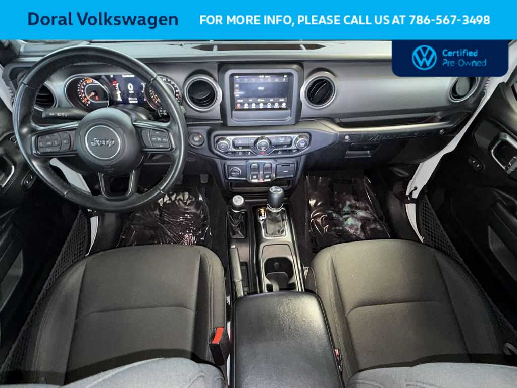 Thumbnail: 2022 Jeep Wrangler - 24