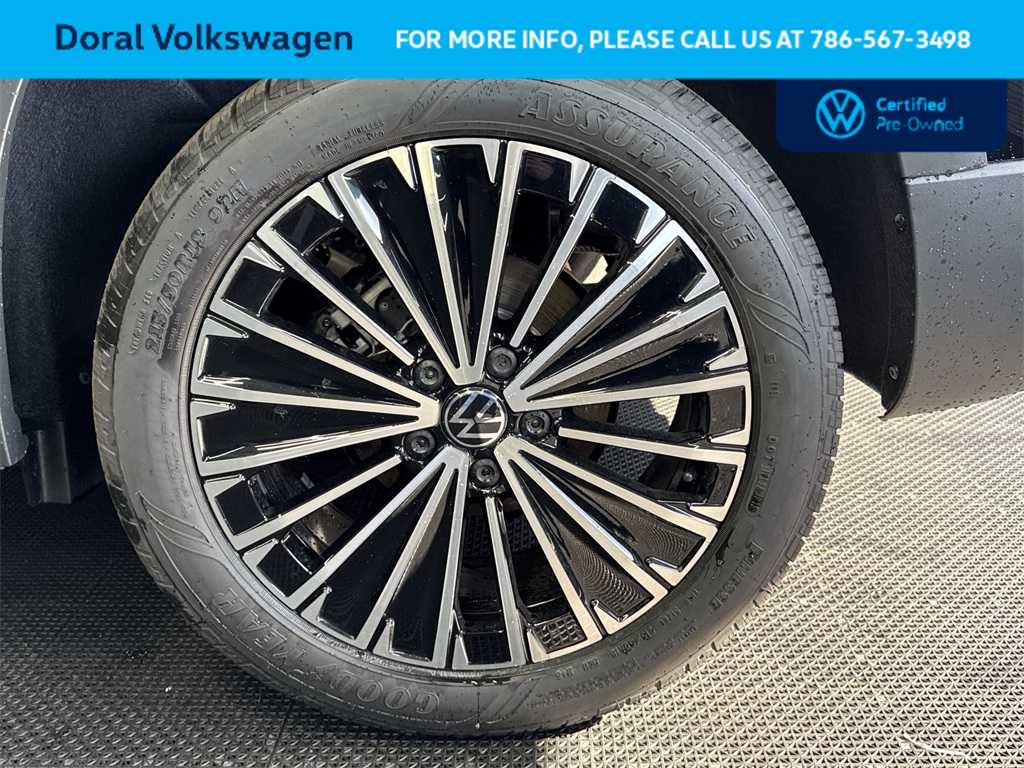 Thumbnail: 2025 Volkswagen Taos - 17
