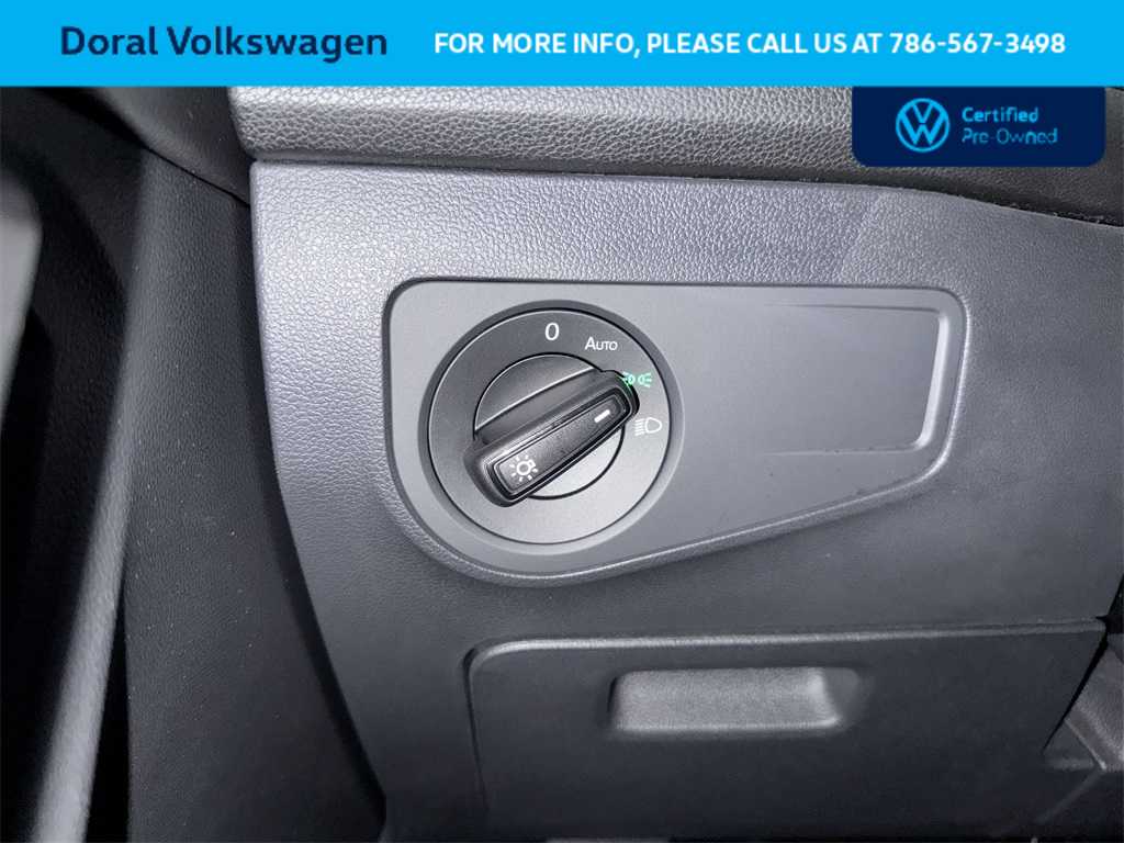 Thumbnail: 2024 Volkswagen Tiguan - 17